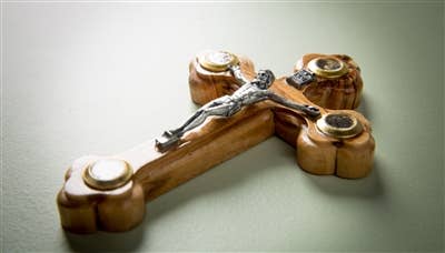 CC08 - Orthodox Crucifix with glass windows - 5"