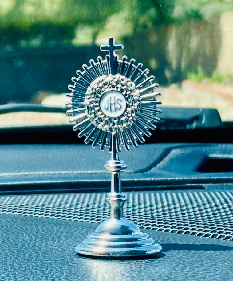 Monstrance Dashboard Statuette 2.5″ chrome  