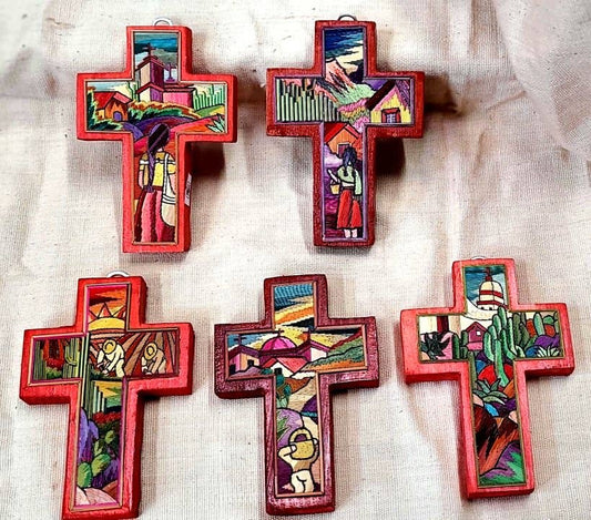 Popotillo (Straw) Small Art Cross Traditional