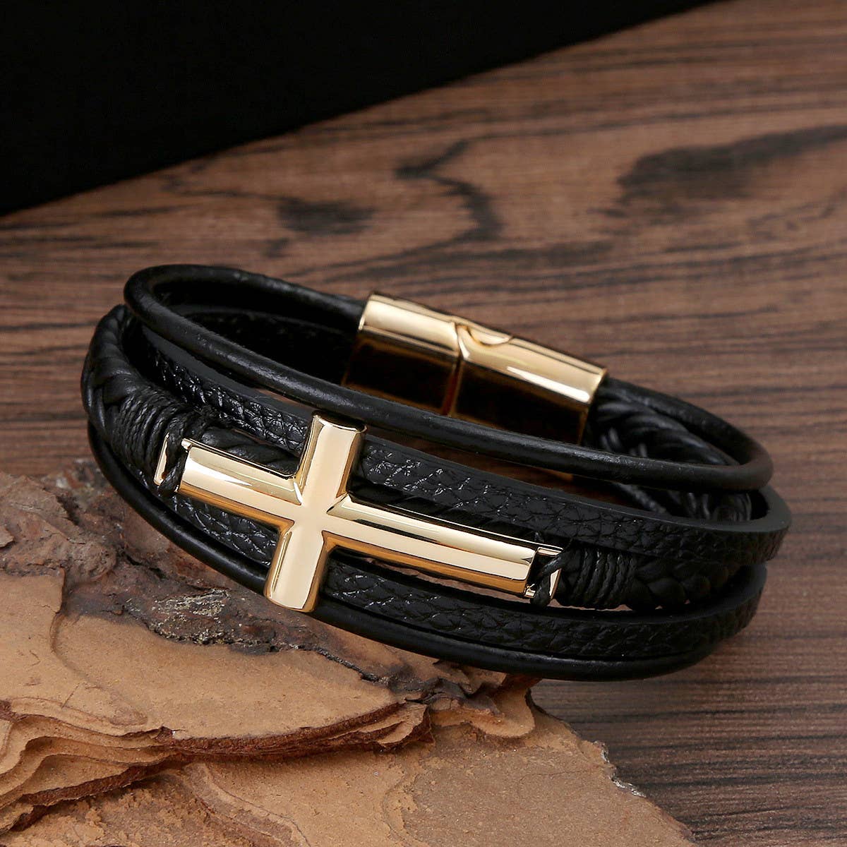 LEATHER HANDWOVEN MAGNET BUCKLE BRACELET