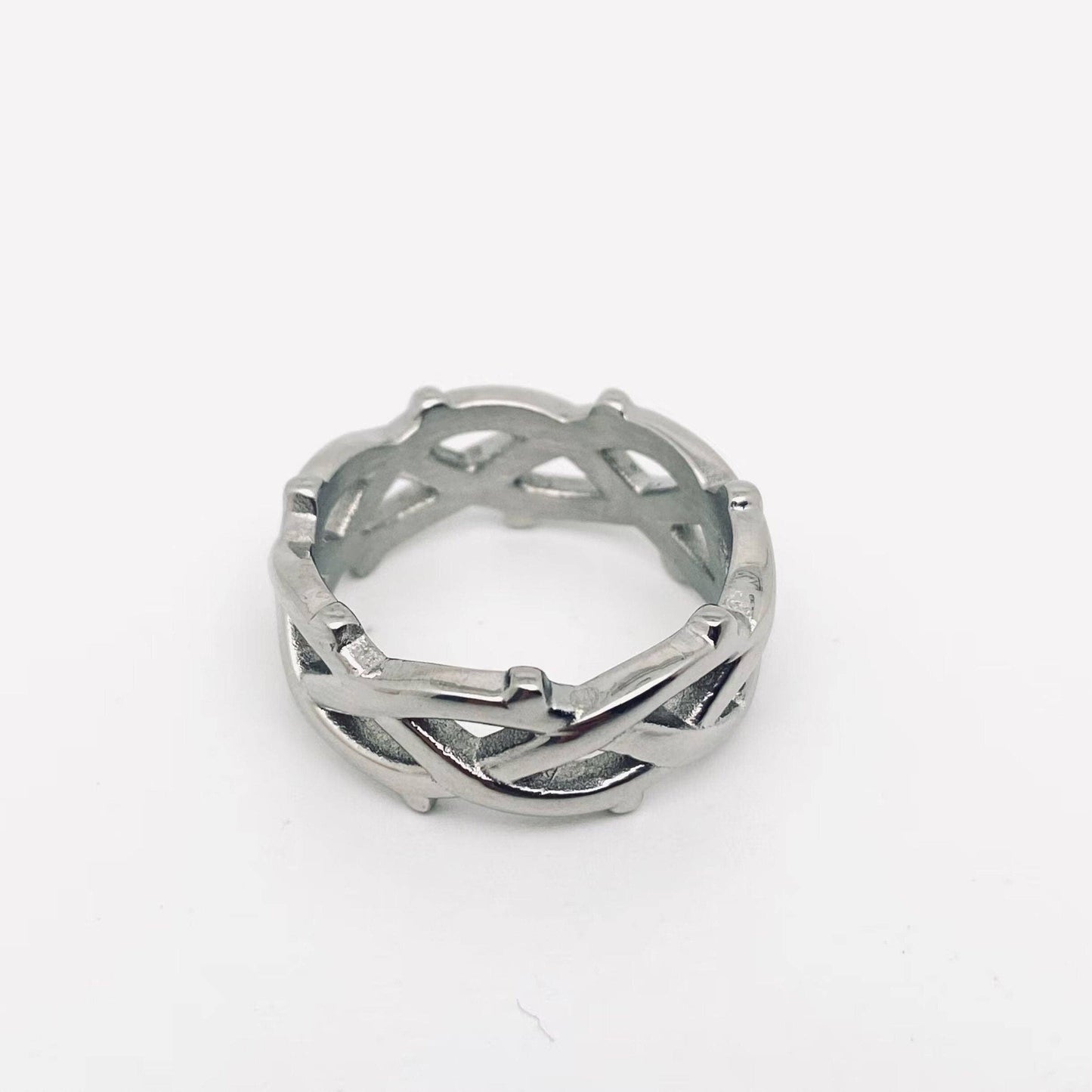 Thorn-shaped Ring