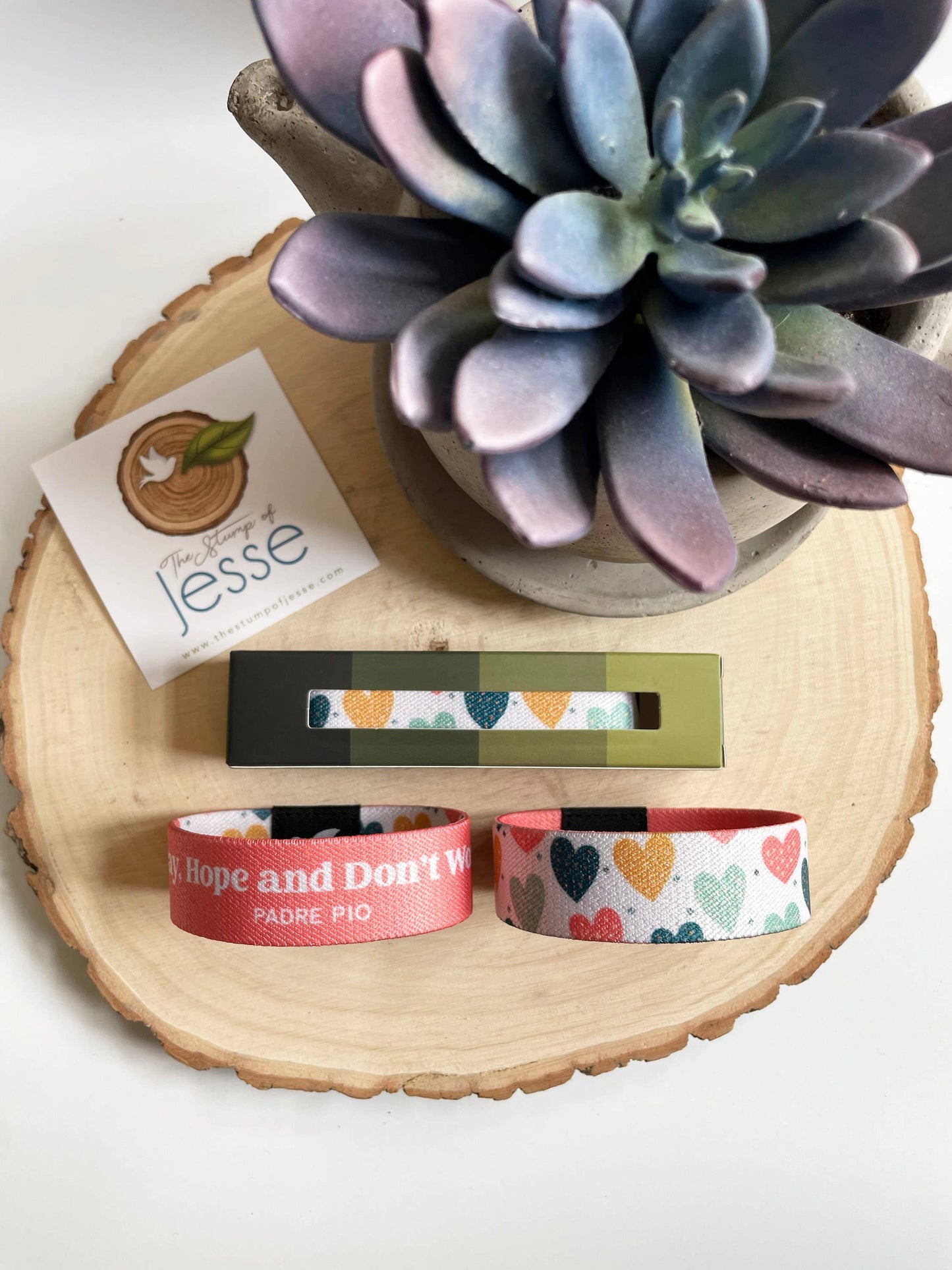 Padre Pio | Reversible Elastic Bracelet
Catholic Gift