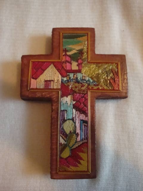 Popotillo (Straw) Small Art Cross Traditional