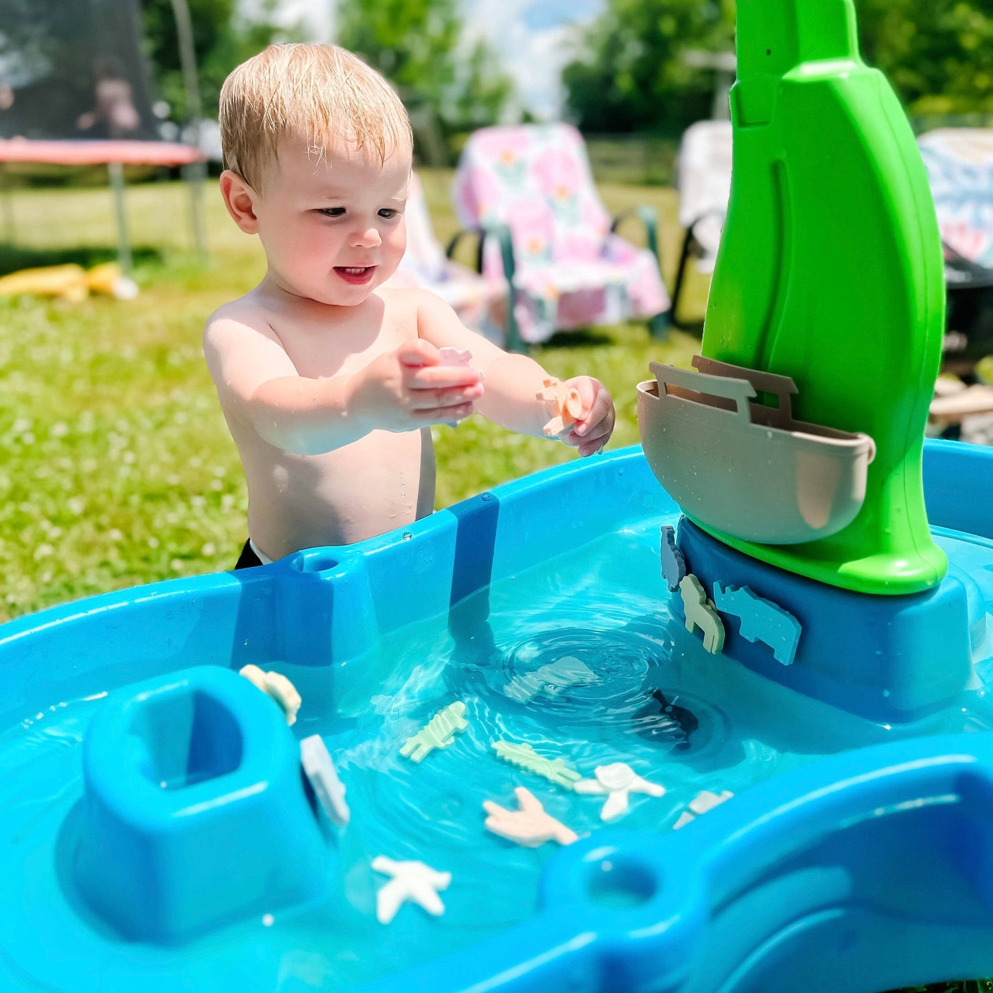 Noah’s Ark Suction Toy