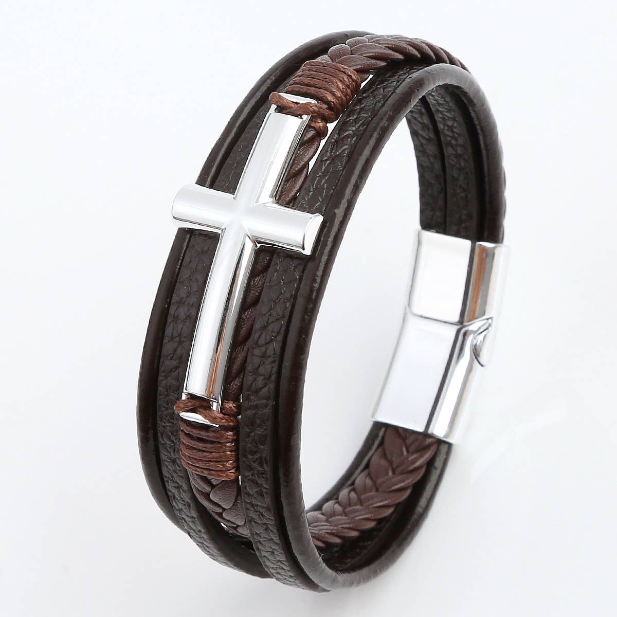 LEATHER HANDWOVEN MAGNET BUCKLE BRACELET