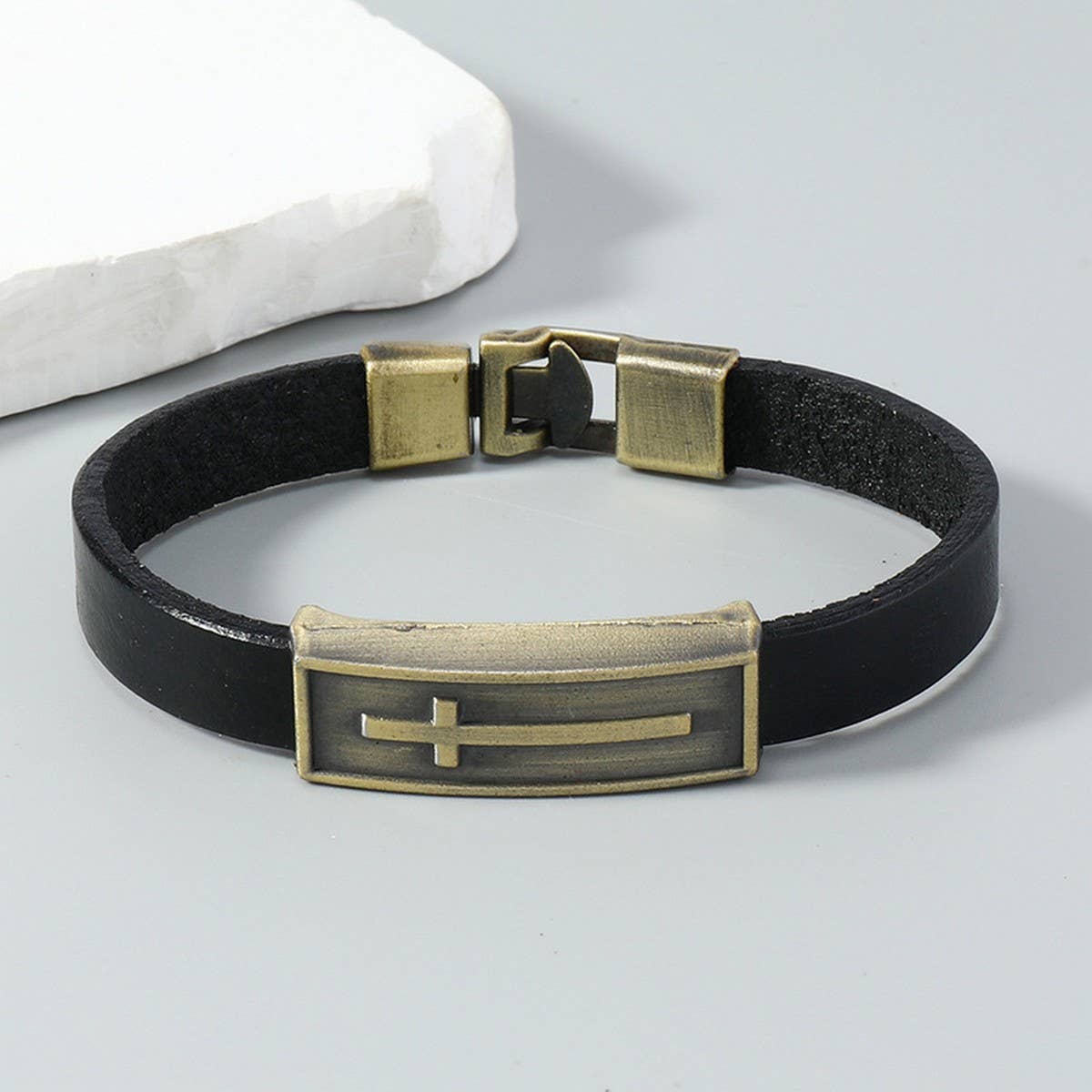 SIMPLE CROSS NICHE DESIGN BRACELET