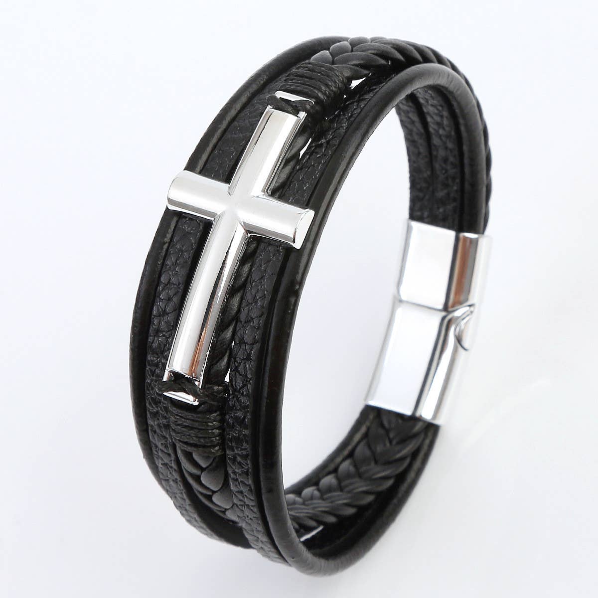 LEATHER HANDWOVEN MAGNET BUCKLE BRACELET